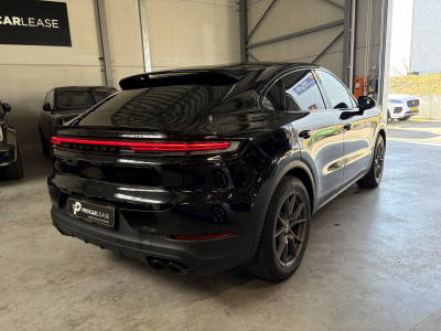Porsche Cayenne Coupe FACELIFT E-Hybrid / PANORAMA / ACC / 360° / CHRONO