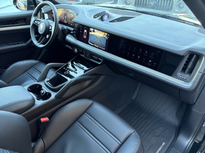 Porsche Cayenne Coupe FACELIFT E-Hybrid / PANORAMA / ACC / 360° / CHRONO