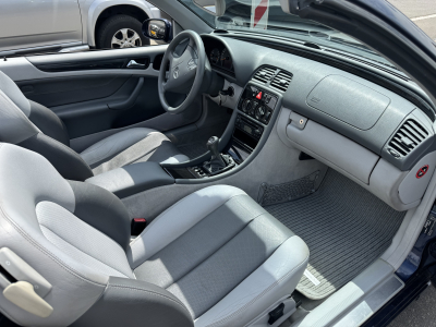 Mercedes-Benz CLK 230 Kompressor 193 Cabriolet Avantgarde 1ère Main