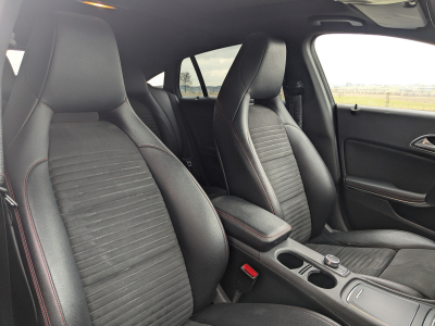 Mercedes-Benz CLA 180 Shooting Brake 180d BOITE AUTO PACK AMG CARPLAY GPS TOIT PANO