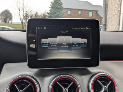 Mercedes-Benz CLA 180 Shooting Brake 180d BOITE AUTO PACK AMG CARPLAY GPS TOIT PANO