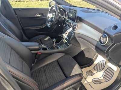Mercedes-Benz CLA 180 Shooting Brake PACK AMG CAMERA GPS BLUETOOTH LED