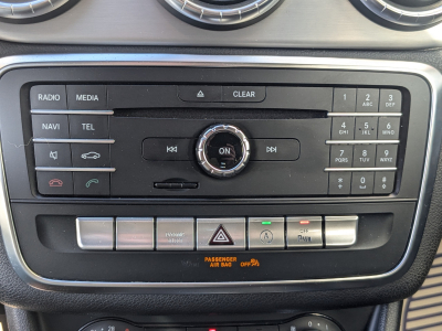 Mercedes-Benz CLA 180 Shooting Brake PACK AMG CAMERA GPS BLUETOOTH LED