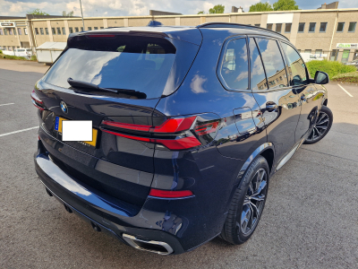 BMW X5 xDrive 40i PACK M 2023 381CV Mild Hybrid 48V