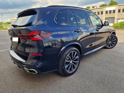 BMW X5 xDrive 40i PACK M 2023 381CV Mild Hybrid 48V