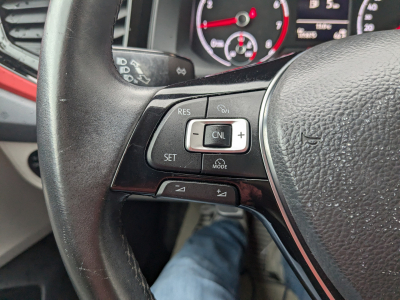Volkswagen Polo 1.0 TSI Beats Edition CARPLAY APS AV/ARR BLUETOOTH