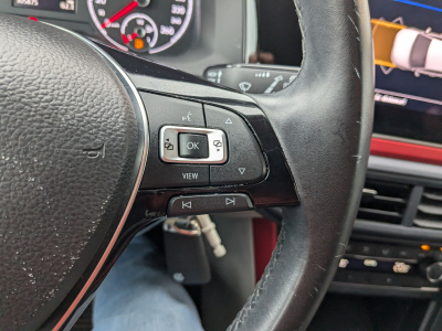 Volkswagen Polo 1.0 TSI Beats Edition CARPLAY APS AV/ARR BLUETOOTH