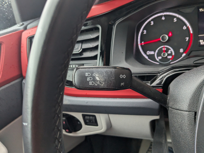 Volkswagen Polo 1.0 TSI Beats Edition CARPLAY APS AV/ARR BLUETOOTH