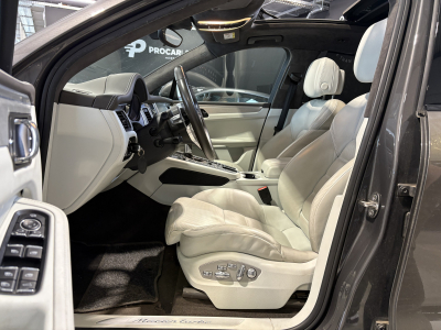 Porsche Macan Turbo Performance 441ps /21/Panorama/Camera//Burmester/Sport Chrono/Voll