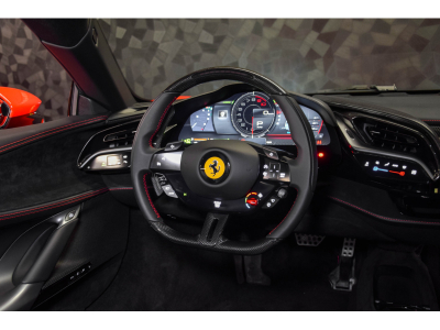 Ferrari SF90 Stradale ROSSO SCUDERIA