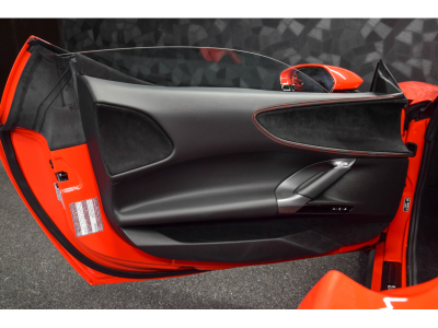 Ferrari SF90 Stradale ROSSO SCUDERIA