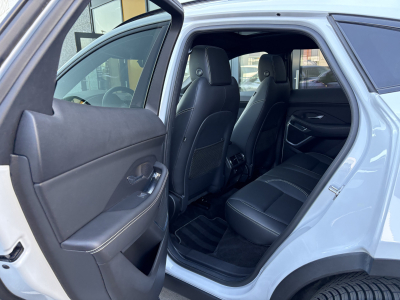 Jaguar E-Pace P240 R-Dynamic HSE AWD / MERIDIAN / PANORAMA /