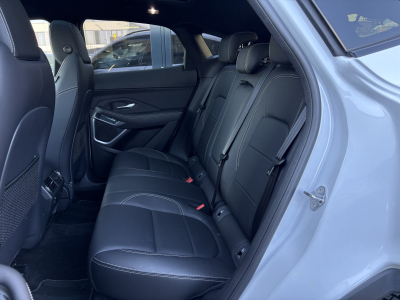 Jaguar E-Pace P240 R-Dynamic HSE AWD / MERIDIAN / PANORAMA /