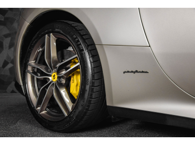 Ferrari FF V12 - GRIGIO INGRID 720
