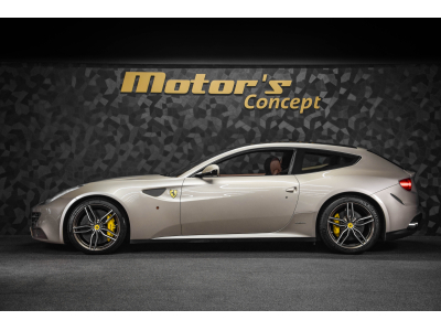 Ferrari FF V12 - GRIGIO INGRID 720