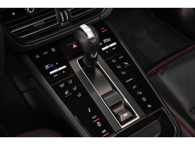 Porsche Macan III GTS