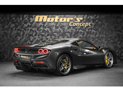 Ferrari F8 Tributo V8 - GRIGIO SILVERSTONE 740