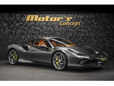 Ferrari F8 Tributo V8 - GRIGIO SILVERSTONE 740