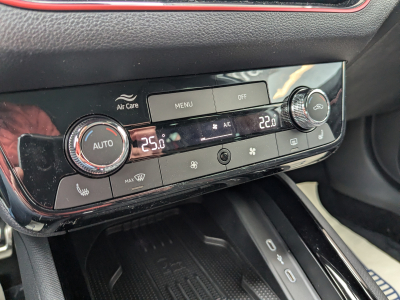 Skoda Kamiq 1.0 TSI DSG MONTE CARLO TOIT PANO CAMERA CARPLAY