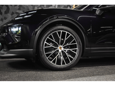 Porsche Macan 4