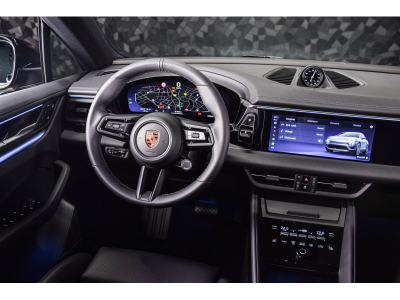 Porsche Macan 4