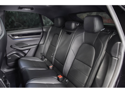 Porsche Macan 4