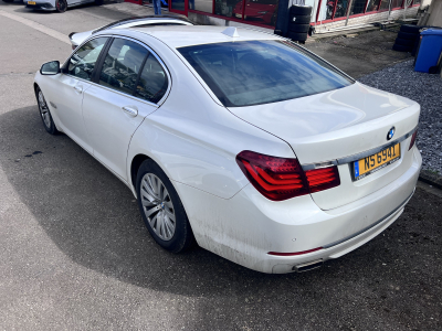 BMW 750 D XDRIVE HEAD UP SOFT PANO NAVI TURBO Defekt