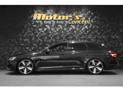 Audi RS4 AVANT 2.9 V6 QUATTRO