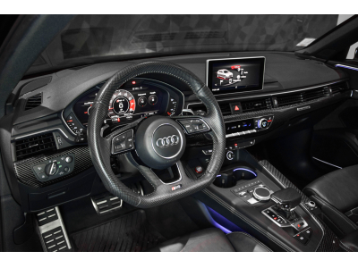 Audi RS4 AVANT 2.9 V6 QUATTRO