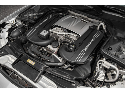 Mercedes-Benz C 63 AMG Coupé 4.0 V8 Bi-Turbo