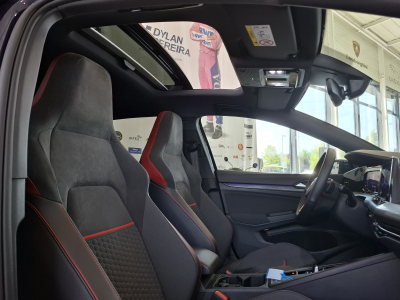 Volkswagen Golf GTI CLUBSPORT NURBURGRING DCC HARMAN KARDON HEAD UP PANO NAVI