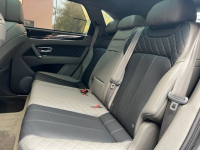 Bentley Bentayga 4.0 V8 Diesel 4WD Mulliner  VOLL