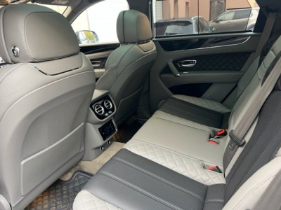 Bentley Bentayga 4.0 V8 Diesel 4WD Mulliner  VOLL