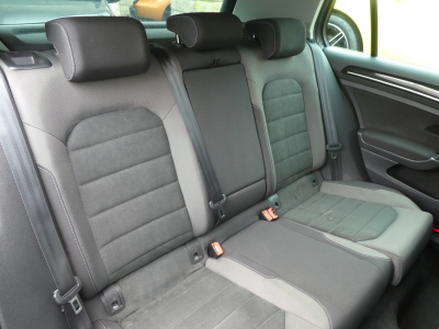 Volkswagen Golf VII 1.5 TSi 150 DSG7 R-line Sport