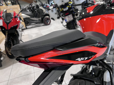 Aprilia TUONO 457 