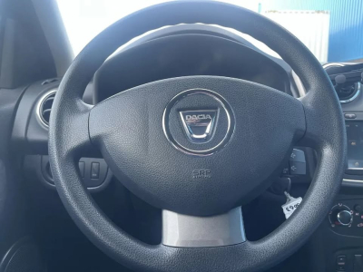 Dacia Sandero 1