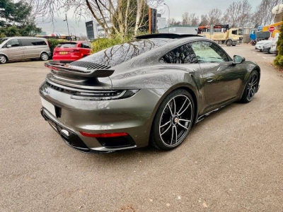 Porsche 992 911 Turbo S Coupé  LIFT|KAM|CERAMICIPano VOLL -1Hand