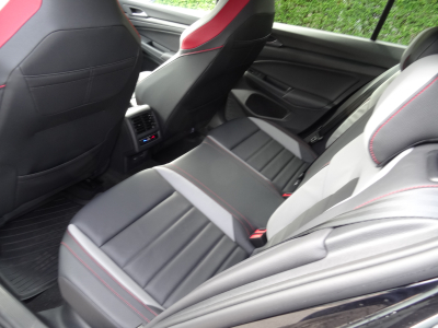 Volkswagen Golf GTI 8 VIII 2.0 TSI 6 VITESSES 245CV
