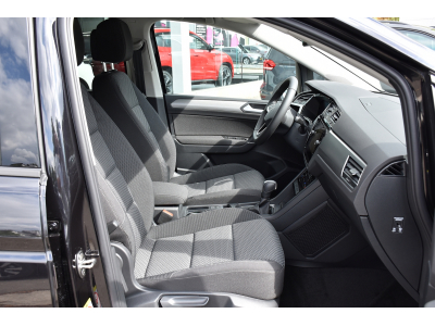 Volkswagen Touran 1.5 TSI DSG