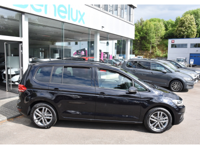 Volkswagen Touran 1.5 TSI DSG
