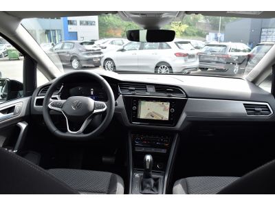 Volkswagen Touran 1.5 TSI DSG