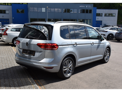 Volkswagen Touran 1.5 TSI DSG