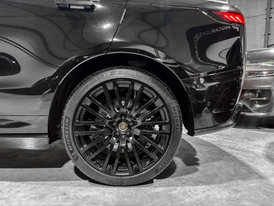 Land-Rover Range Rover Sport P635 SV EDITION ONE/ CARBON HAUBE /23*/PANO/CARBON/AHK_FULL