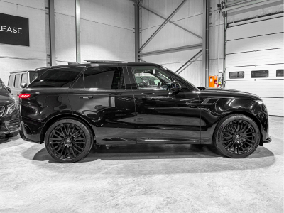 Land-Rover Range Rover Sport P635 SV EDITION ONE/ CARBON HAUBE /23*/PANO/CARBON/AHK_FULL