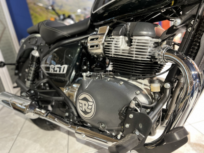 Royal Enfield Super Meteor 650 ASTRAL