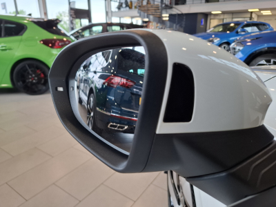 Volkswagen Golf GTI VIII 2.0 DSG 245 IQ. LIGHT,Camera,Led,
