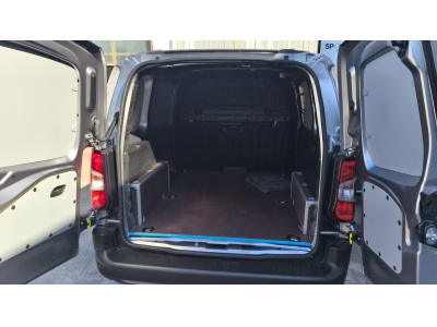 Opel Combo L1H1 AT 130 Navy/Kamera/Holzboden