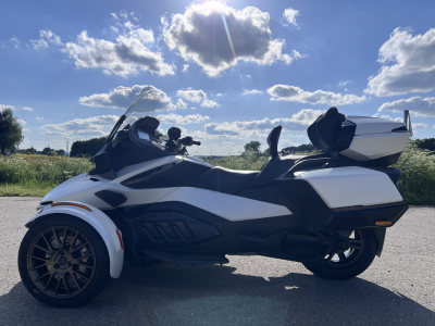 Can-Am Spyder RT SEA TO SKY MY25