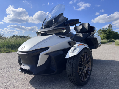 Can-Am Spyder RT SEA TO SKY MY25