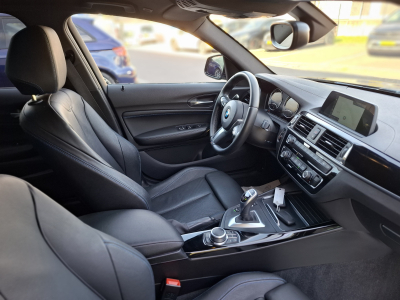 BMW 120 i FACELIFT M SPORT PAKET AUTO CUIR NAVI 1 HAND